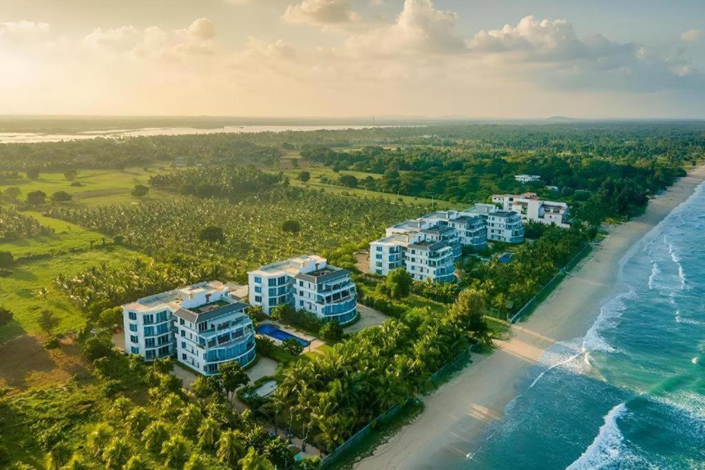 Beach Paradise Nilaveli Тринкомали Экстерьер фото